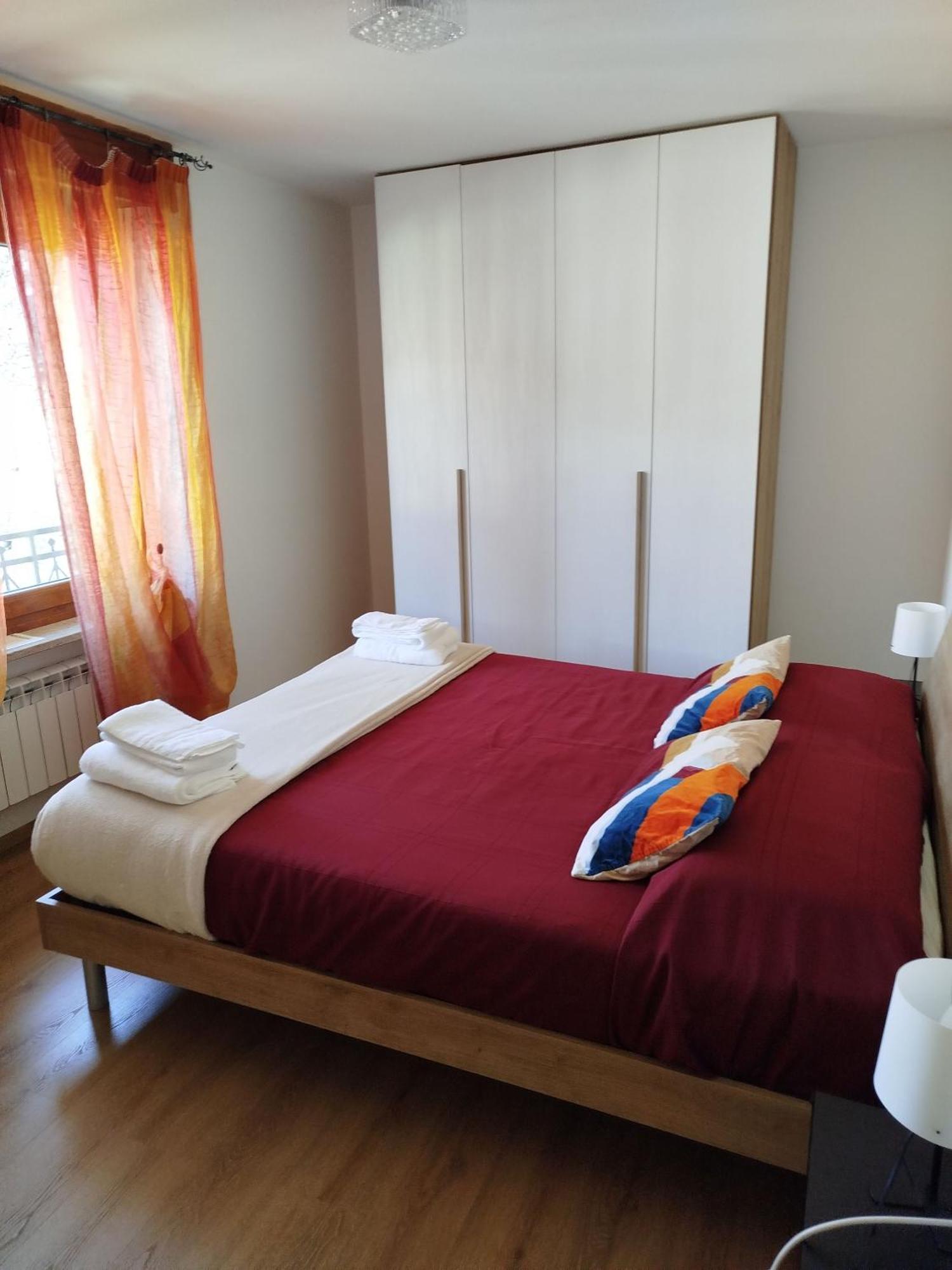 Single House Totally Independet Introd Bagian luar foto
