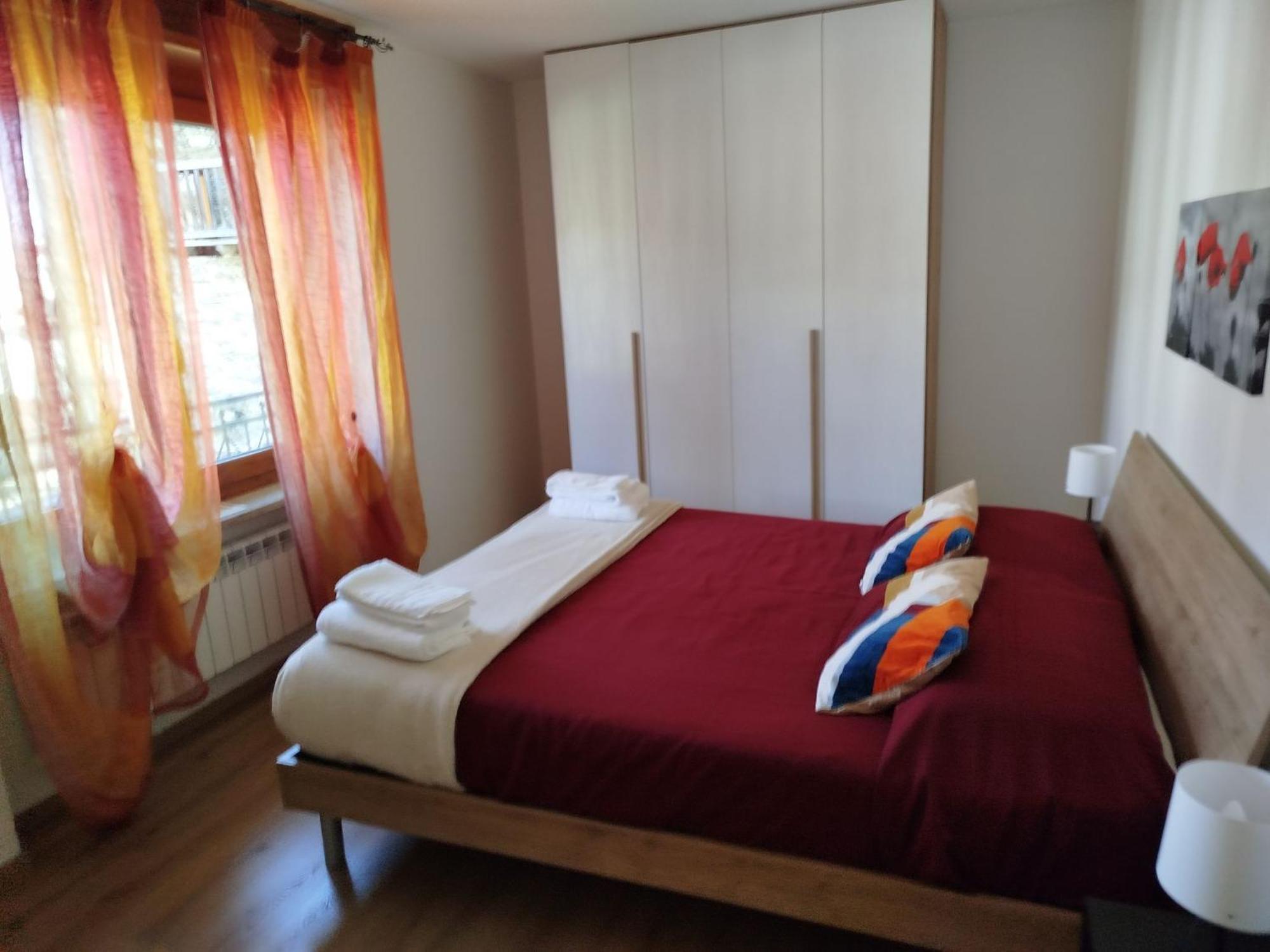 Single House Totally Independet Introd Bagian luar foto